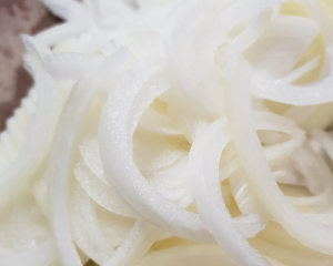 Sliced Onion 250g